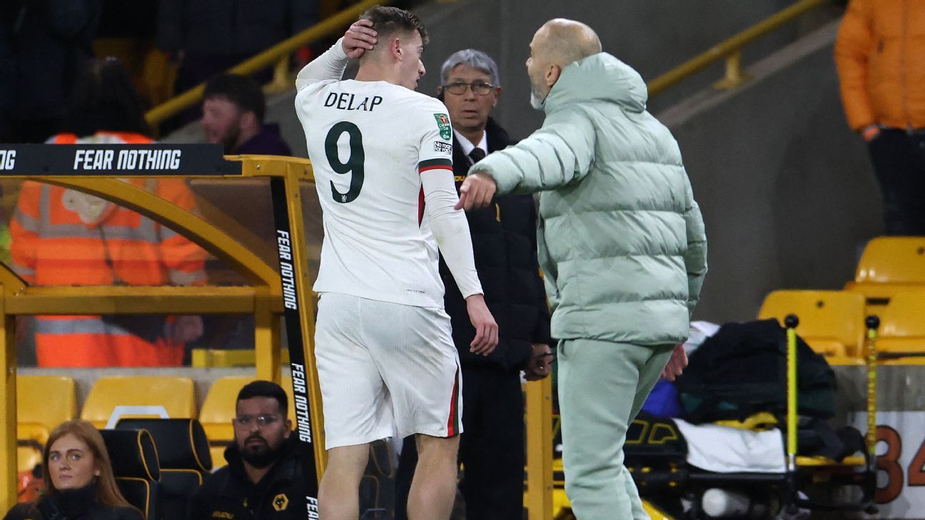 Chelsea's Maresca Criticizes Delap for 'Foolish' Red Card Decisionn