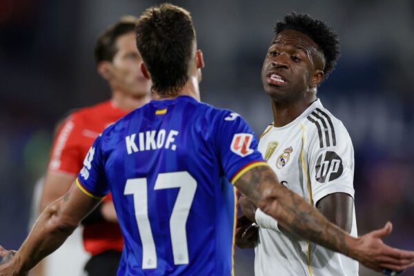 Coaches Clash Over Vinícius: The Controversial Star at the Heart of Madrid's Rivalryn