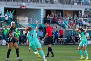 Current Team Shatters NWSL Single-Season Points Record!n
