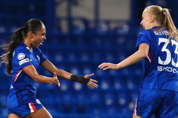 “Daring Thompson Nets First Goal for Chelsea in Exciting Debut!”n