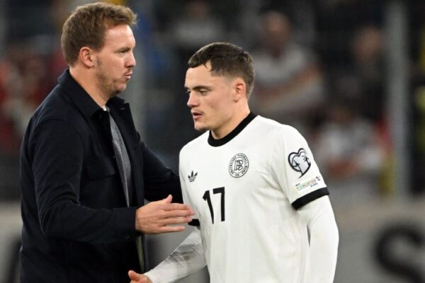 Klopp Hails Wirtz as a 'Once-in-a-Century Talent' in Passionate Defensen