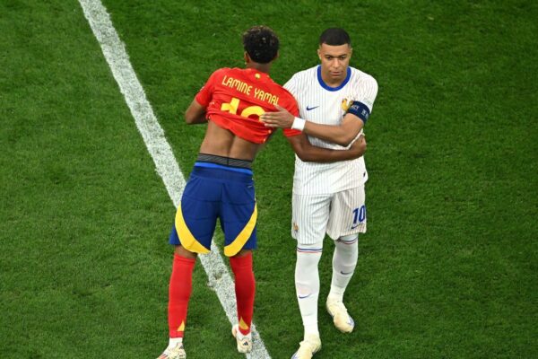 Mbappé Defends Yamal: 'Let's Give Him a Break!'n