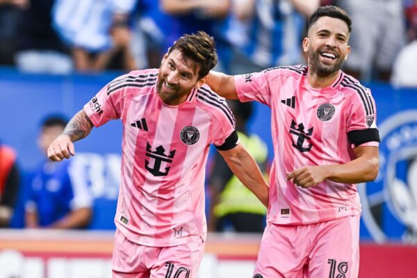 Messi, Neymar, and Suárez Honor Alba with Heartfelt Tribute as He Bids Farewell to Footballn