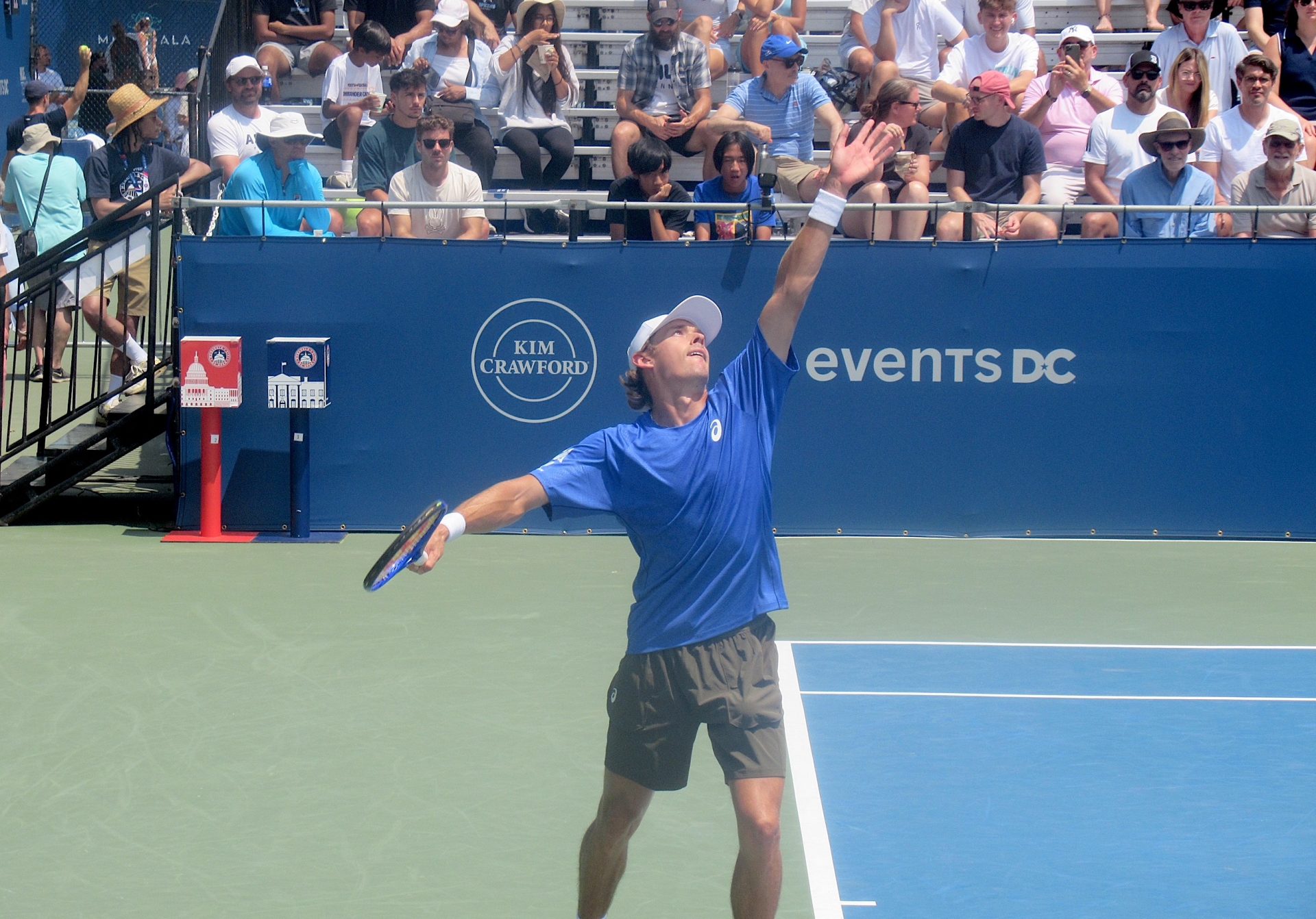 Shanghai Showdown: Insights, Predictions, and Picks for De Minaur vs. Medvedev