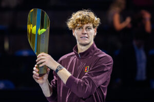 Sinner Overcomes Zverev and Cramping in Vienna Showdown