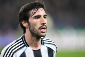 Transfer Buzz: AC Milan Sets Sights on a Potential Reunion with Tonali!n