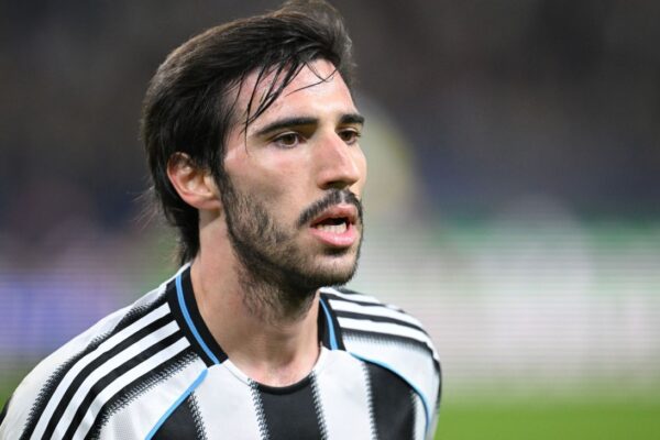 Transfer Buzz: AC Milan Sets Sights on a Potential Reunion with Tonali!n