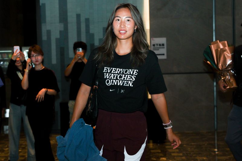 Zheng Qinwen Pulls Out of Wuhan Open After Surgery Setback - 10sBalls.com & TennisBalls.com