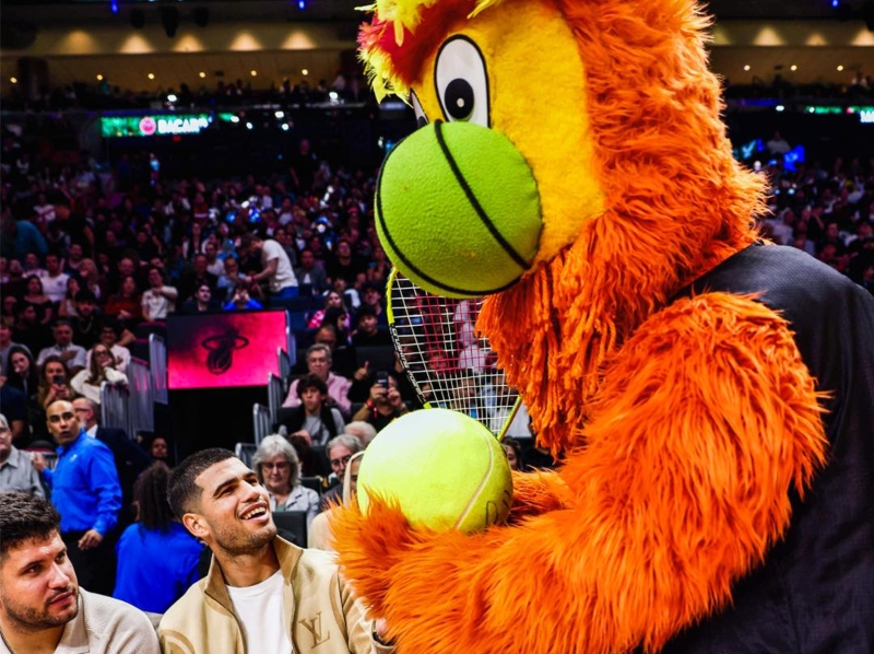 Carlos Alcaraz, the World's Top Tennis Player, Sweats it Out at Miami Heat Game - 10sBalls.com • TennisBalls.com