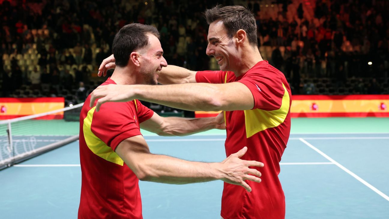 Granollers and Martínez Propel Spain into Davis Cup Final