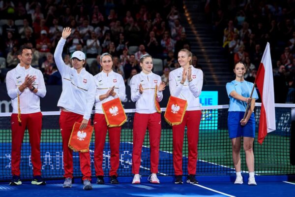 London | Swiatek Sparks Poland's Push into 2026 BJK Cup Qualifiers