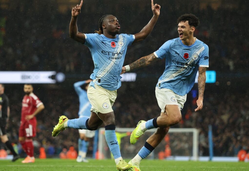 Man City Piles on the Pressure for Struggling Liverpool, Lewandowski Shines at Barcelona, Arsenal's Defensive Woes Continue – This Week in Football!n