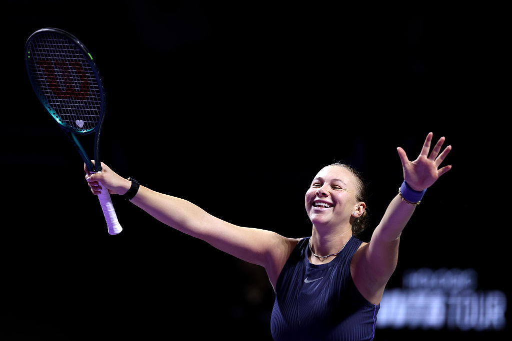 Riyadh Showdown: Anisimova Edges Past Swiatek, Rybakina Dominates with a Clean Sweep