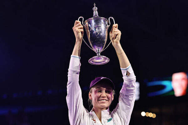 Rybakina Defeats Sabalenka to Secure WTA Finals Title and a Historic $5.235 Million Prize - 10sBalls.com & TennisBalls.com