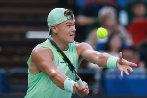 Stockholm: Rune Kicks Off His Swedish Campaign with Momentum