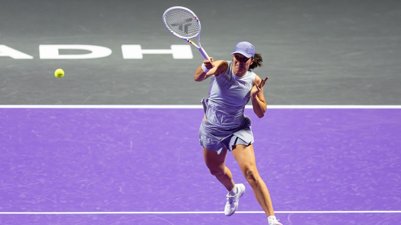Swiatek Secures Victory Over Keys in Opening Day of WTA Finals
