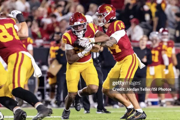 USC vs. Oregon: Analysis, Betting Odds, Insights, and Predictions for NCAAF Showdown