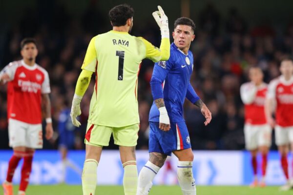 “Thrilling London Derby: Chelsea and Arsenal’s Draw Keeps Title Dreams Alive!”n