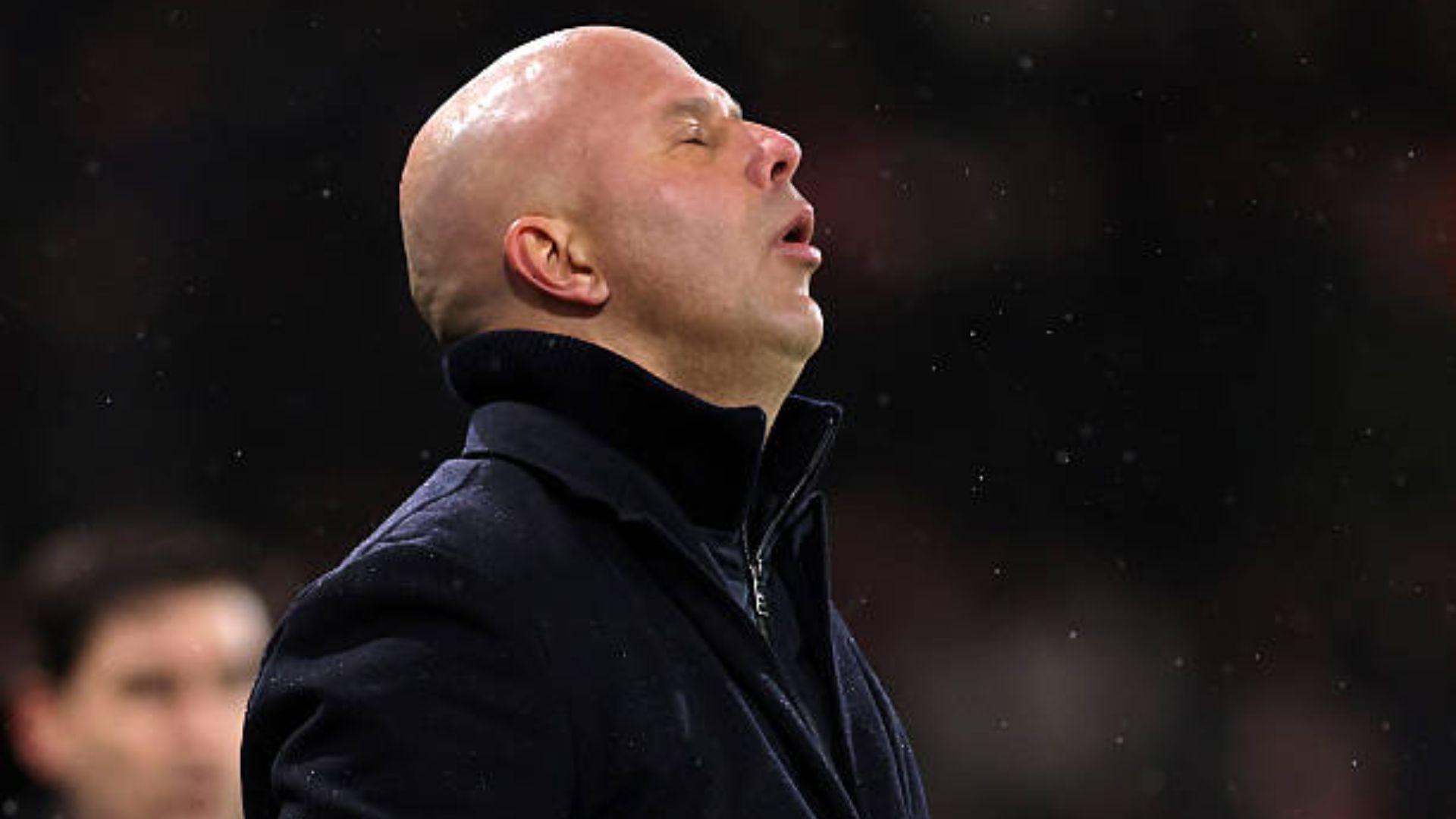 Arne Slot's Stark Update on Alexander Isak's Injury: Liverpool Braces for an Extended Waitn