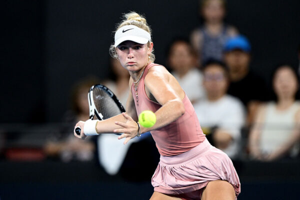 Brisbane: Rising Star Emerson Jones Triumphs Over Veteran in WTA 500 Clash