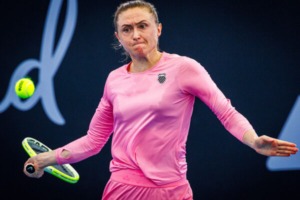 Brisbane: Top Seeds Fall as Competition Narrows to Last 16