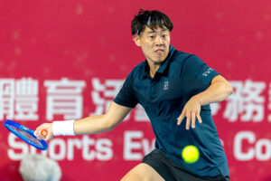 Hong Kong | Wong Leaves a Lasting Impression