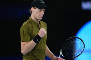 Melbourne: Sinner and Djokovic Advance Smoothly to Round 3