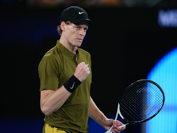 Melbourne: Sinner and Djokovic Advance Smoothly to Round 3