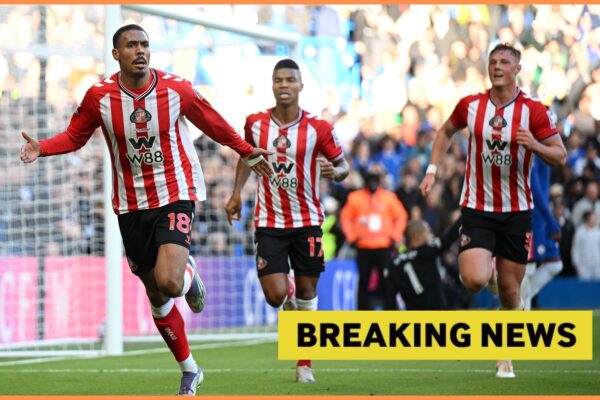 Sunderland Striker on the Move: Transfer to Paris FC Imminent!n