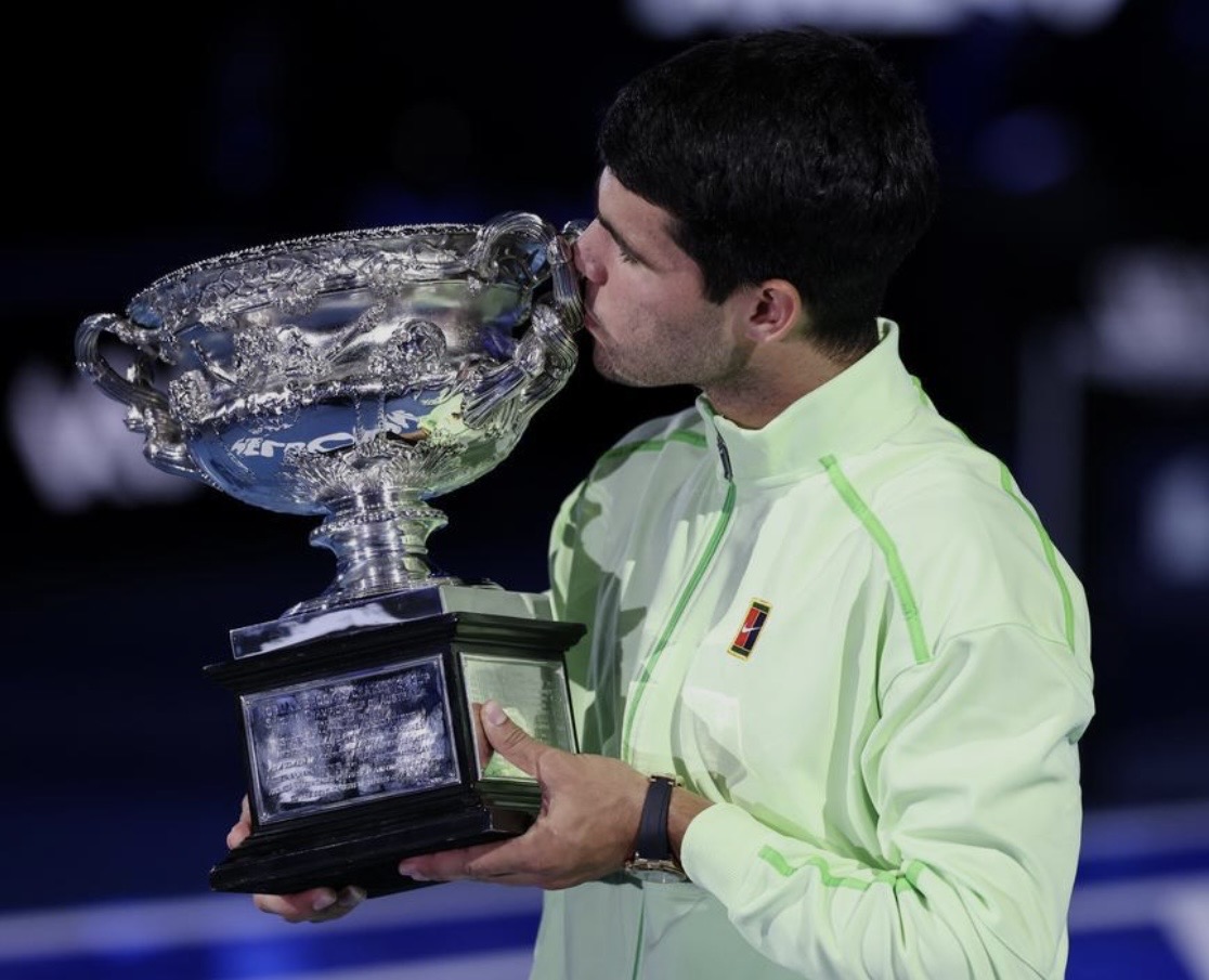 Carlos Alcaraz Dominates Novak Djokovic in Stunning Australian Open Final Victory