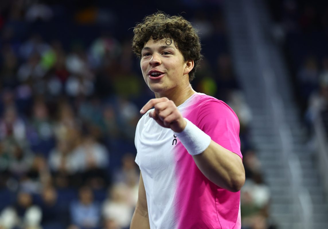 Dallas Tennis Showdown: Shelton Takes on Mannarino, Paul Faces Kecmanovic