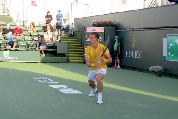 Dubai Tennis Showdown: Medvedev Faces Shang, Lehecka Takes on Fils