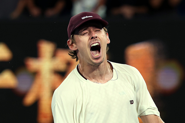 Melbourne: De Minaur and Medvedev Achieve Opposite Victories