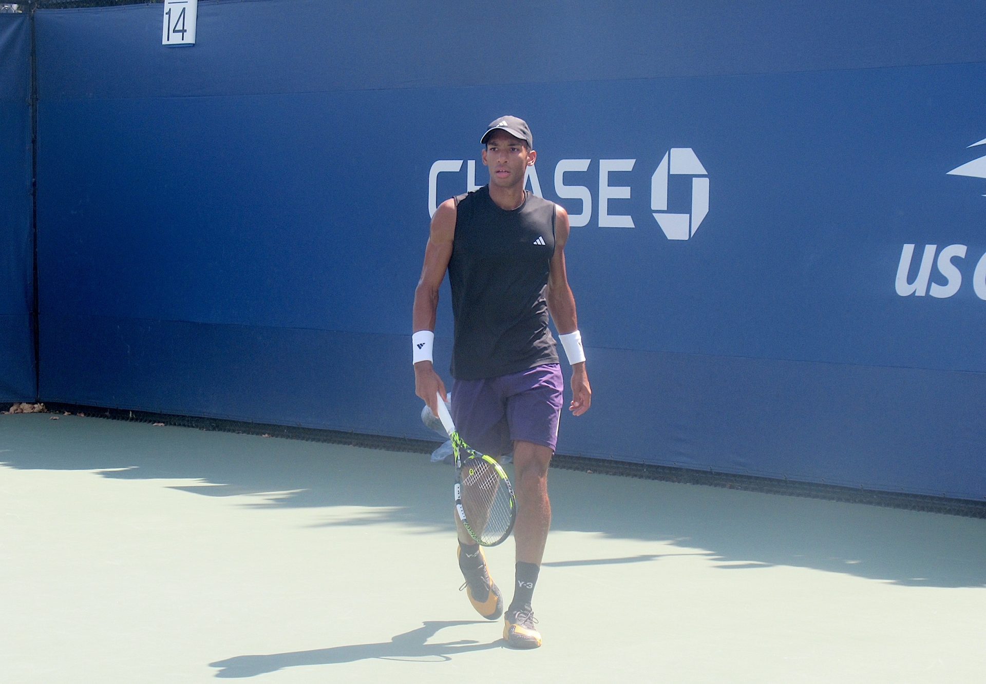 Montpellier Tennis Showdown: Auger-Aliassime Takes on Wawrinka, Griekspoor Faces Carreno Busta