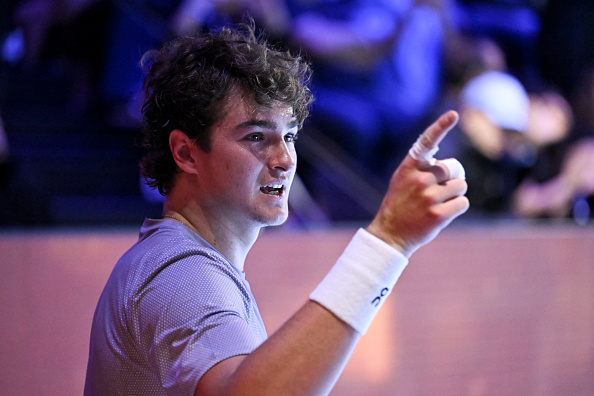 Rio de Janeiro: Fonseca Dazzles in Front of Home Crowd