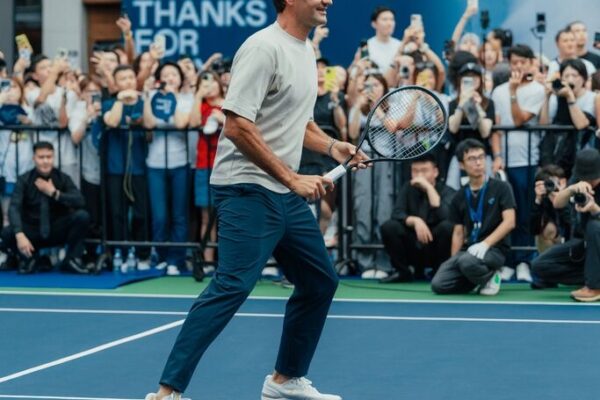 Roger Federer Set to Compete in Hall of Fame Celebrity Pro Classic - 10sBalls.com & TennisBalls.com