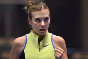 WTA Recap: Boulter Advances to Mérida Quarterfinals Amid Heightened Security, While Austin Introduces Unique 'Rage Room' Experience