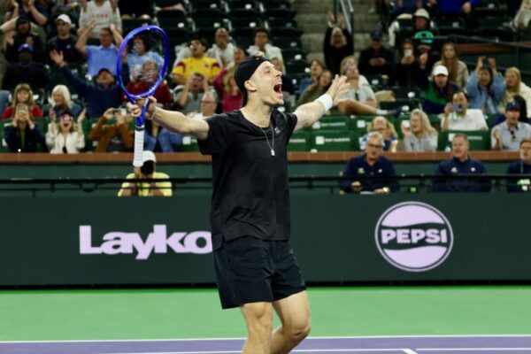 Day 1 Highlights from the BNP Paribas Open: A Photo Gallery by Rob Stone - 10sBalls.com & TennisBalls.com