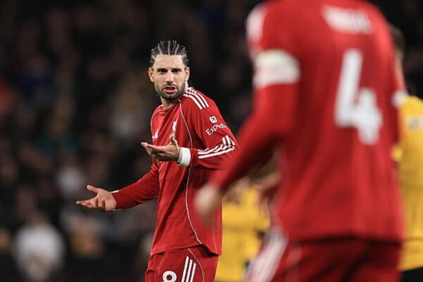 Stephen Warnock Slams Liverpool's 'Tedious and Lackluster' Performance Against Wolvesn