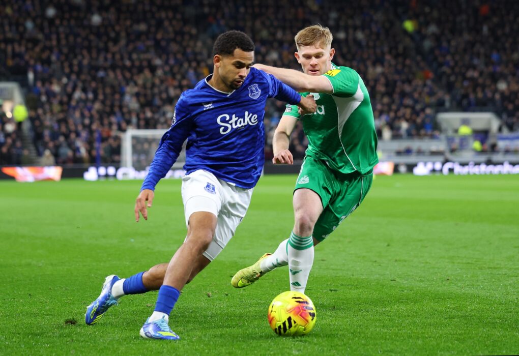 Transfer Showdown: Everton and Newcastle Set Their Sights on Ben White!n