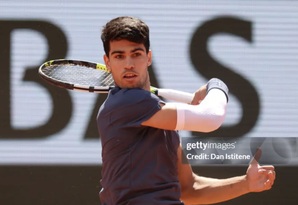 Alcaraz Withdraws from Barcelona Tournament Due to Right Wrist Injury