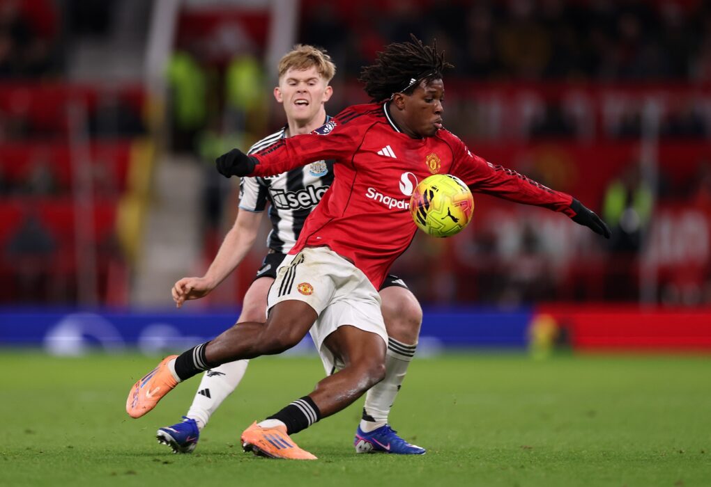 Manchester United and Newcastle Set Their Sights on Rising Star Mika Godtsn