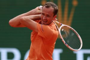 Medvedev Expresses Frustration with Racket Smashing in Double Bagel Defeat to Berrettini