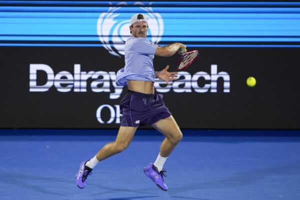 Hamburg Tennis Showdown: De Minaur Takes on Paul, Buse Battles Kovacevic